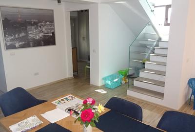 Casă cu 4 camere cu Teren 942 Mp în Zăvoi - 5