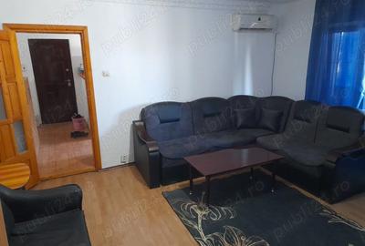 Inchiriez apartament doua camere micro 14, 1500 lei - 2