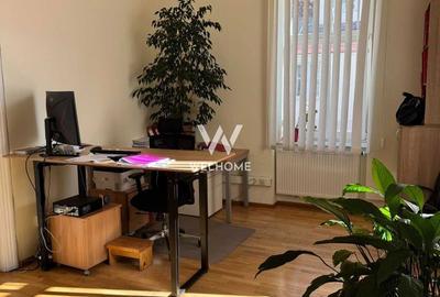 Spațiu comercial, de 200 mp, în Central - 8