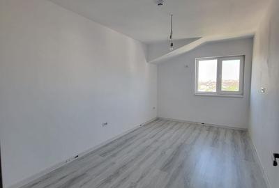 Apartament cu 3 camere în Central - 3