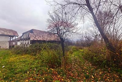 Teren de 4627 mp, în Unguraș - 2