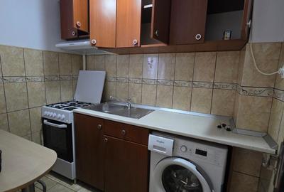 Titan, Policlinica, 10 minute metrou, pe Prisaca Dornei, bloc reabilitat, - 2