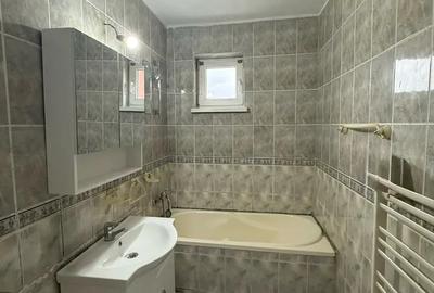 Apartament 3 camere Semidecomandat - 3