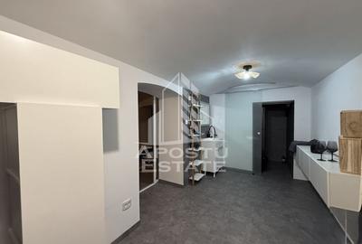 Apartament renovat cu o camera si curte, 2 bai, 50 mp, Piata Romanilor - 8