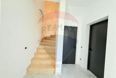 Duplex cu 5 camere cu Teren 300 Mp în Cornetu - 12