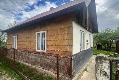 Casă cu 2 camere cu Teren 250 Mp în Central - 8