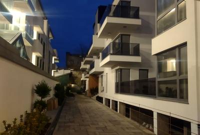 Apartament cu 3 camere decomandat în P-ța Muncii - 3