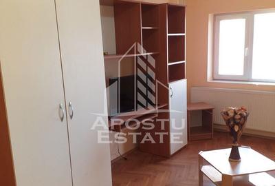 Apartament cu 2 camere, mobilat în Aradului