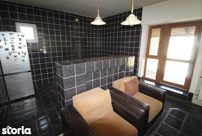 Casă cu 6 camere decomandat cu Teren 335 Mp în Central - 10