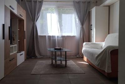 Garsonieră semidecomandată în Uzina 2 - 2