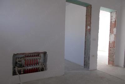 Casă cu 5 camere cu Teren 328 Mp în Favorit - 11