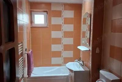 Apartament cu 3 camere decomandat în Câmpia Turzii - 2