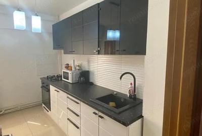 Doua camere decomandate, etajul 2 - 3