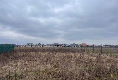 Teren Construcții intravilan de 500 mp, în Sânmartin - 2