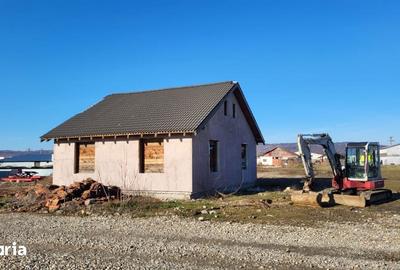 Teren de 7010 mp, în Oșorhei - 2