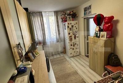 Apartament de vanzare, cu 2 camere, 38 mp, zona Dacia - 13
