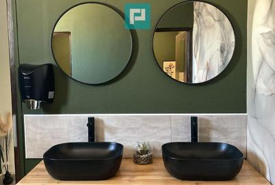 Spațiu comercial, de 320 mp, în Eșelnița - 5