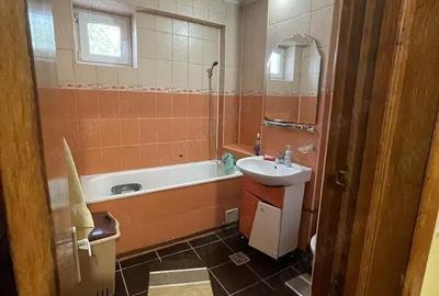 Apartament cu 2 camere decomandat în Eremia - 6