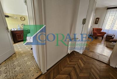 Apartament cu 3 camere circular, mobilat în Traian - 10