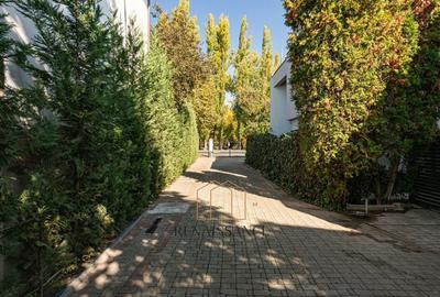 Timisoara - Girocului Vila 12 Camere 4 Bai | 497mp Utili 1373mp Teren - 40