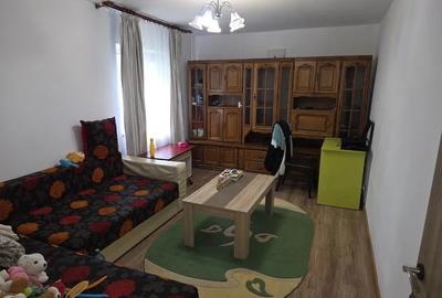 Apartament cu 2 camere decomandat în Canta - 1