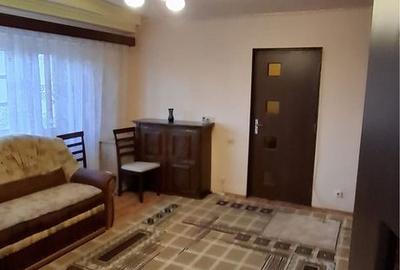 Apartament cu 3 camere semidecomandat în Central - 3