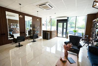 Vanzare afacere-salon de infrumusetare,118 mp, stradal Bd. Metalurgiei - 1