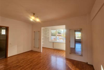 Spatiu birou in zona Universitate - 4 camere - 5