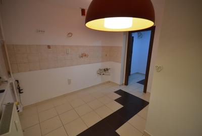 Apartament cu 3 camere decomandat, mobilat în Titan - 1