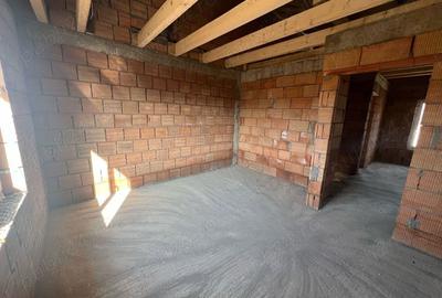 Casă cu 3 camere în Sângeorgiu de Mureș - 2