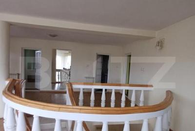 Casă cu 5 camere cu Teren 1001 Mp în Central - 9