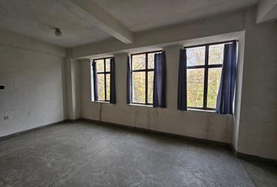 Ansamblu imobiliar, 2 corpuri, cu spațiu comercial, în Timișoara, zona Crișan - 17