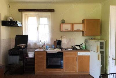 Casa de vanzare cu 2 apartamente in Cisnadie, central. - 3