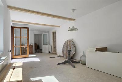Casa cu curte si parcare in Schei - 12