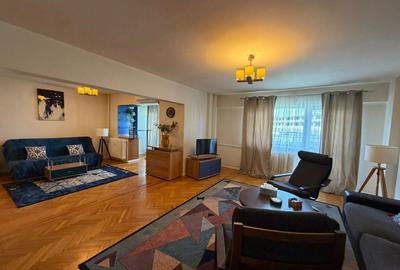 Apartament cu 3 camere în Unirii