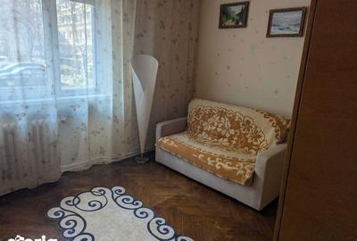 Apartament cu 4 camere decomandat în Progresul - 4