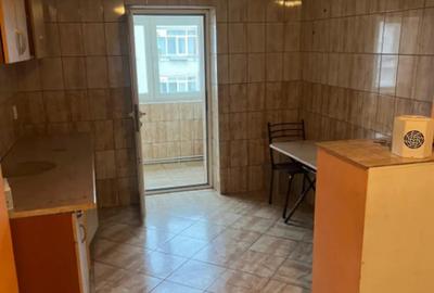 Apartament cu 3 camere decomandat în Central - 3