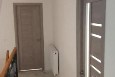 Casă cu 4 camere cu Teren 180 Mp în Mihai Bravu - 1