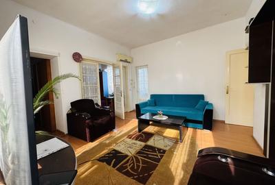 Apartament cu 3 camere semidecomandat în Tineretului - 3