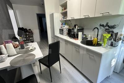 Apartament cu 3 camere, decomandat, cu 2 bai, 70 mp, - 5