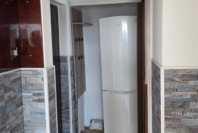 Apartament cu 3 camere semidecomandat în Central - 4
