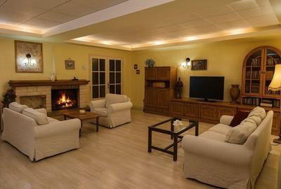 Breaza, Vedere Padure, 5000mp teren, D+P+1E+M, semineu, foisor - 1