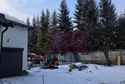 Casă individuală cu 6 camere cu Canalizare în Central - 41