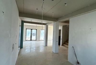 Casă cu 5 camere cu Teren 460 Mp în Corbeanca - 6