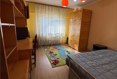 Apartament cu 3 camere în Central - 2