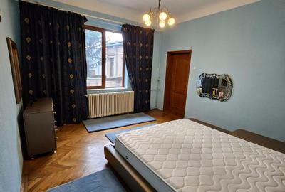 Casa de vanzare - Central(Bulevardul Castanilor) - 10