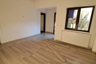 5 CAMERE | 118 MP UTILI | ZONA LINISTITA | MEDEEA - 11