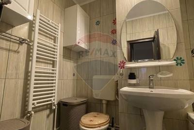 Apartament cu 4 camere de vanzare in zona Inel I - 10