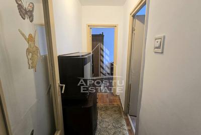 Apartament cu 4 camere, etaj intermediar, zona Dacia - 9