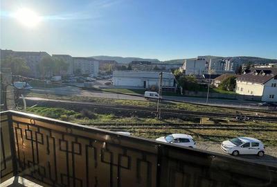 Apartament cu 3 camere semidecomandat în Central - 13